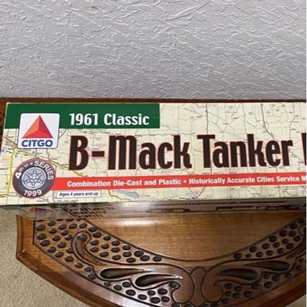 CITGO 1961 Classic, B-Mack Tanker Bank, Vintage 1999, New in Box